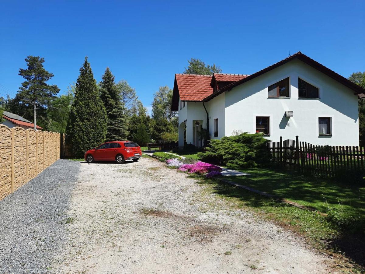 V Prirode Na Okraji Frenstatu Pod Radhostem Lägenhet Frenštát pod Radhoštěm Exteriör bild