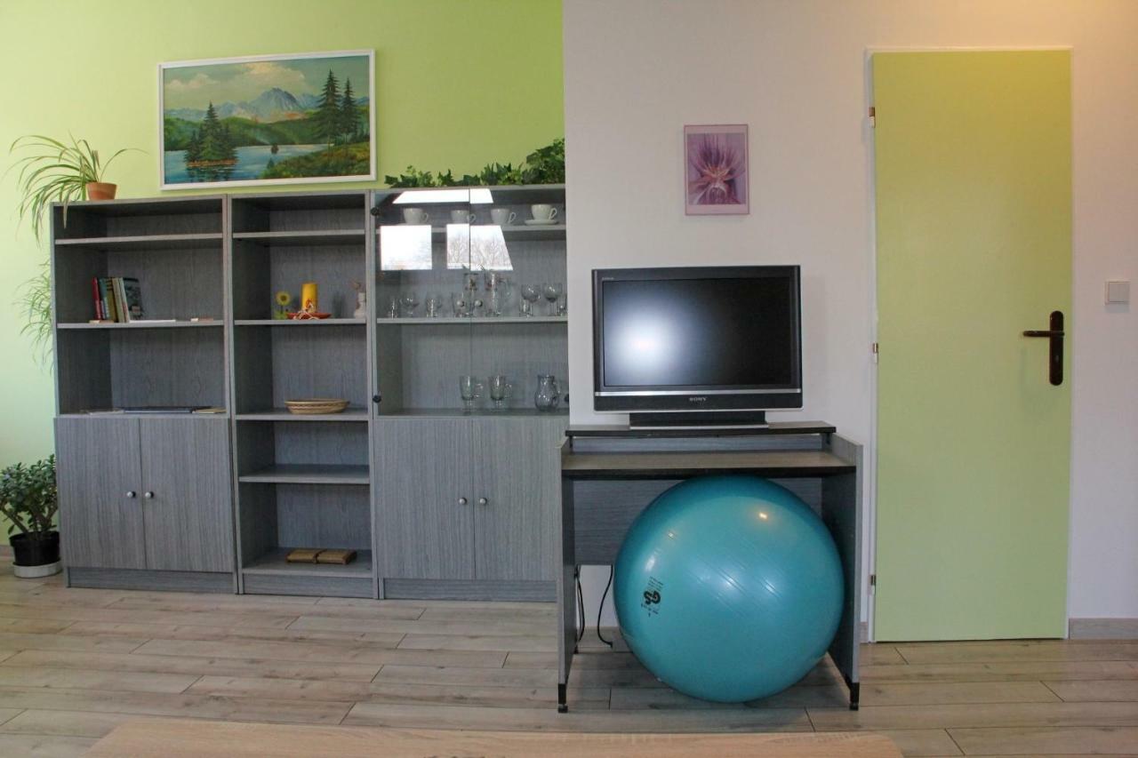 V Prirode Na Okraji Frenstatu Pod Radhostem Lägenhet Frenštát pod Radhoštěm Exteriör bild