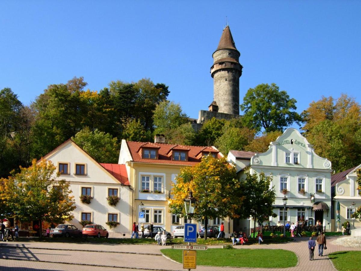 V Prirode Na Okraji Frenstatu Pod Radhostem Lägenhet Frenštát pod Radhoštěm Exteriör bild